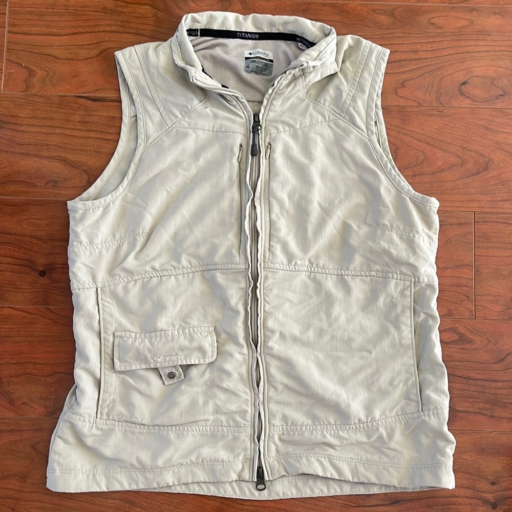 Columbia Light Beige/Tan Vest